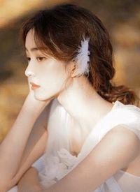 女主角叫夏楚楚的