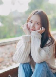 严晚晚白